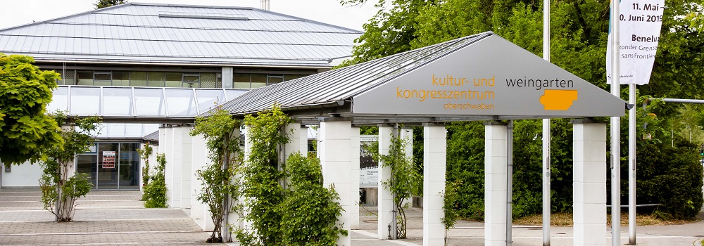 Eingangsbereich Kultur- und Kongresszentrum (Bild: Jörg Sträßle) Eingangsbereich Kultur- und Kongresszentrum (Bild: Jörg Sträßle)